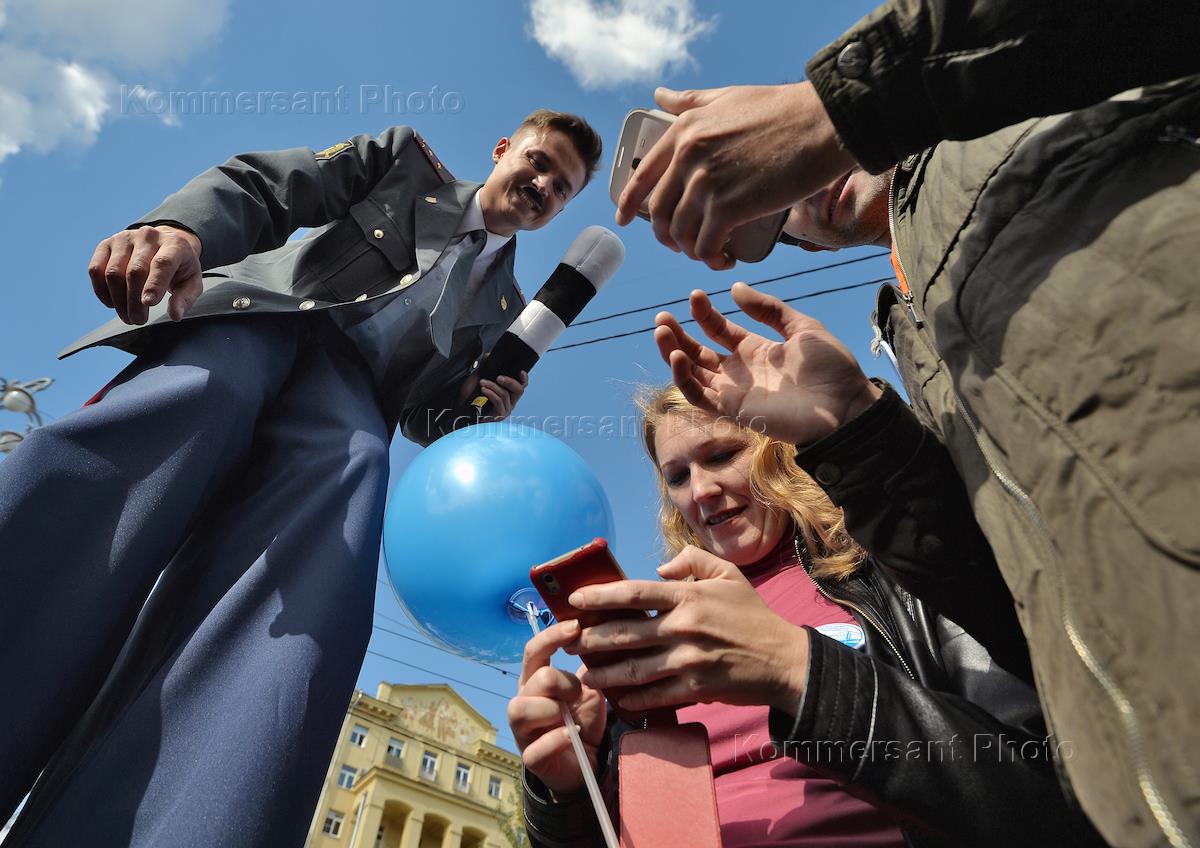 Взять под контроль. Ужесточить. В России могут ужесточить регулирование социальных сетей..