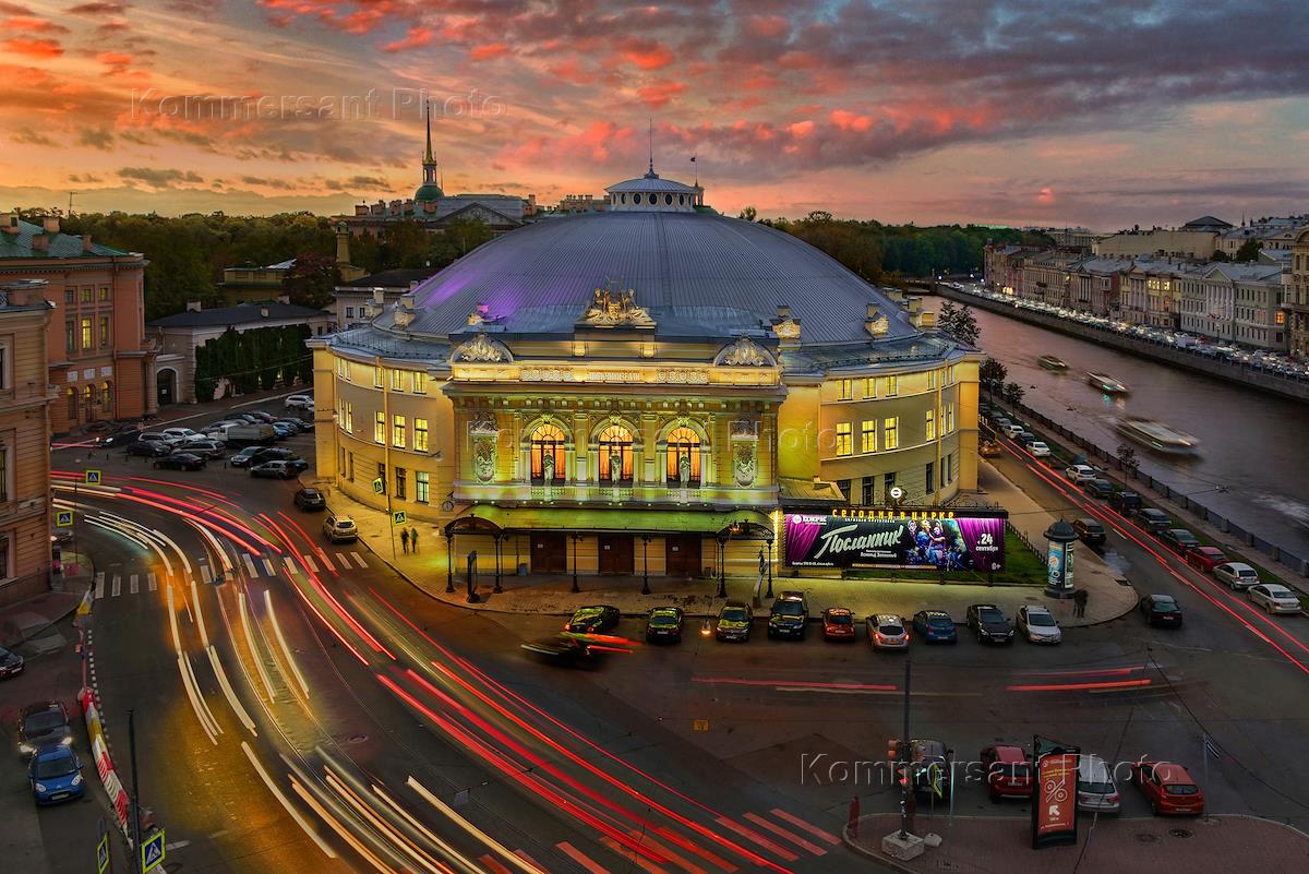 Цирк петербург билеты. Цирк Чинизелли Санкт-Петербург. Цирк на Фонтанке Санкт-Петербург. Питер цирк Чинизелли. Цирк на Фонтанке СПБ.