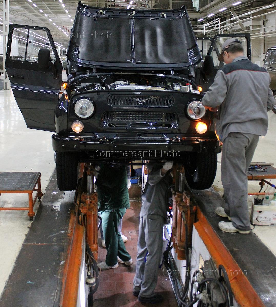 Уаз машиностроение. Ульяновская область уаз завод. Завод уаз в ульяновске. Уаз машиностроение. Ульяновский автомобильный завод уаз.