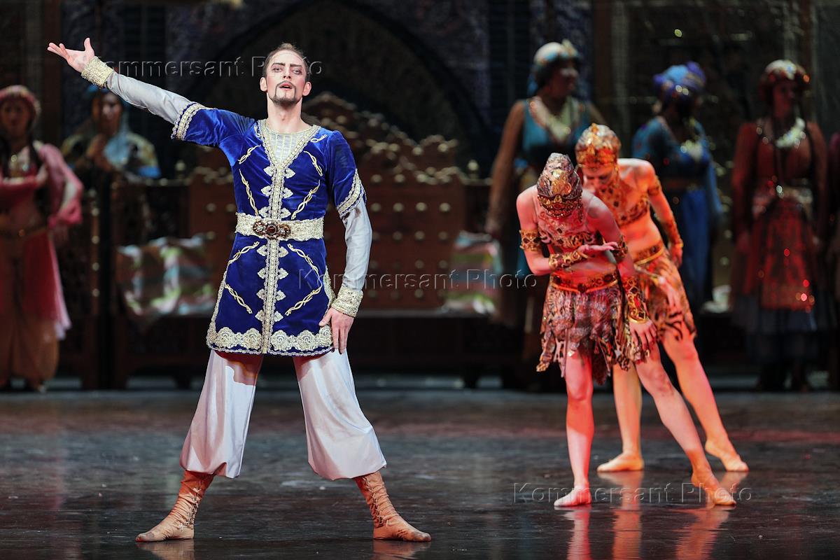 «золотой век» шастокович. михаил лобухин. золотой век шостакович балет 1930. золотой век» — балет дмитрия шостаковича. золотая труппа кому подходит.