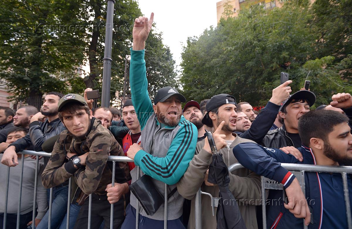 Приезжие в москве. Новости нерусские. Кавказцы в москве. Новости нерусские. Новости нерусские.