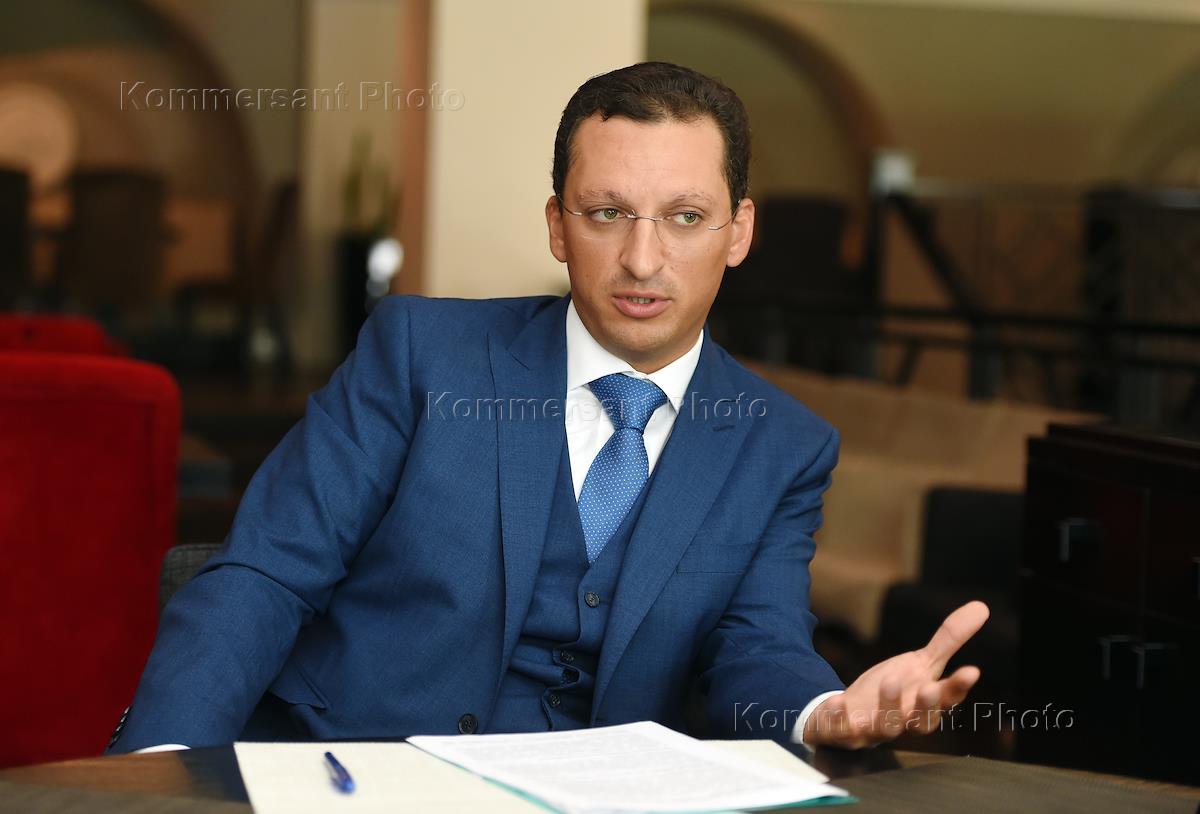 Кирилл шамалов биография личная жизнь Акционер компании 'Сибур' Кирилл Шамалов во время интервью - Коммерсантъ Фото