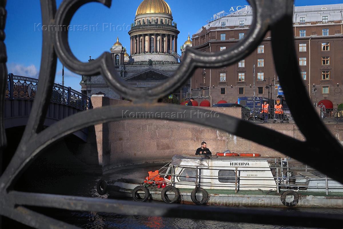 владелец гостиницы украина в москве