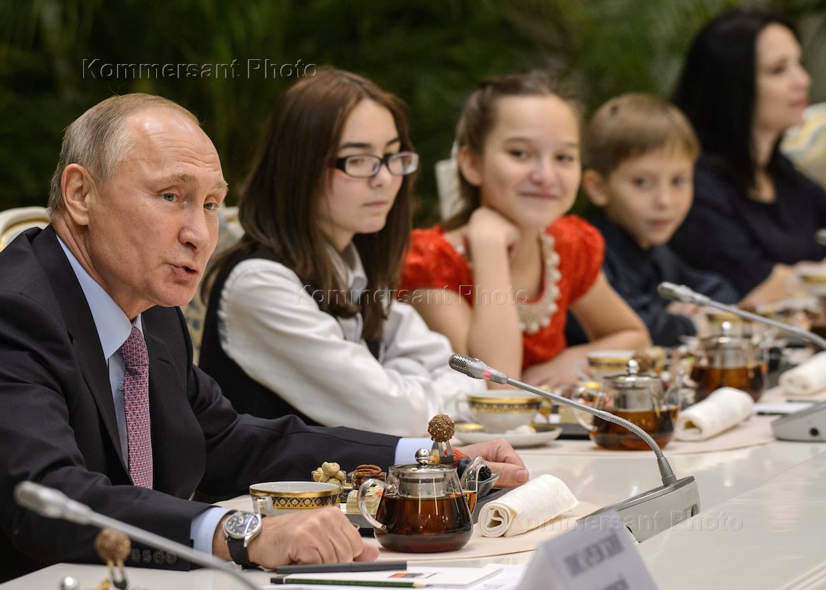 Новый среди. Путин о демографии. Путин рождаемость.