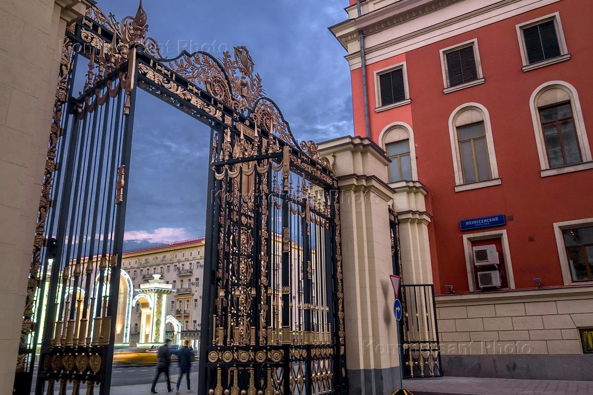 вознесенский переулок в москве